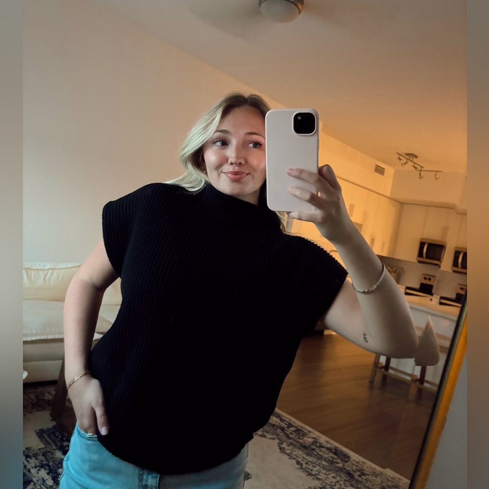 Turtle Neck Sweater Vest